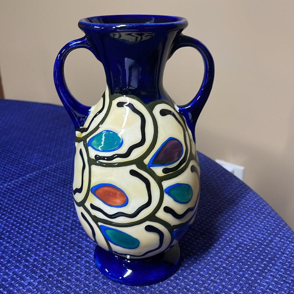 Czech Ditmar Urbach Art Déco Vase 7.75” tall Uranium glaze glows